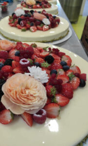 torta decorazione frutta